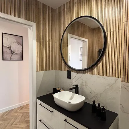 Wiejska34 Apartment