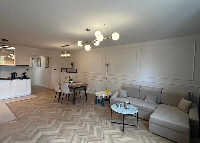 Lejlighed Wiejska34 *